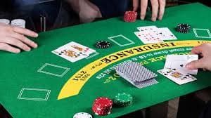 Pengguna Indonesia menikmati hiburan online dengan berbagai macam permainan yang tersedia